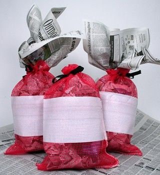 Red Mesh Sack sacks SMALL  10" x 15" centerpieces decor Bag Bags Table Newspaper Lobster Seafood Boil Party TABLE