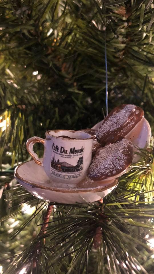 New Orleans CAFE DU MONDE Coffee an Beignets Christmas Mardi Gras Ornament with Free Drawstring Pouch/ Bag Mardi Gras Decorations decor