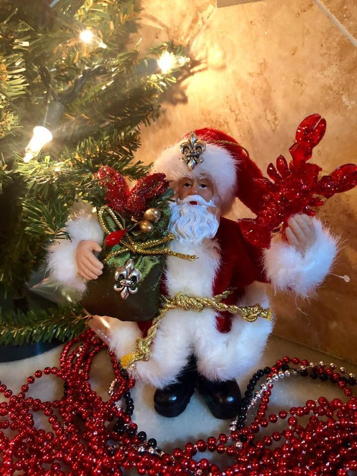 King FLEUR DE LIS Santa Claws Claus Crawfish Lobster Figurine New Orleans Crab Boil Crawfish Sack Christmas Tree Ornament Cajun Creole