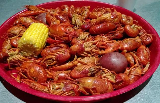 Crawfish Boil Super Platter Pack of 4 Red Trays Cajun Crab Shrimp Lobster Seafood Party