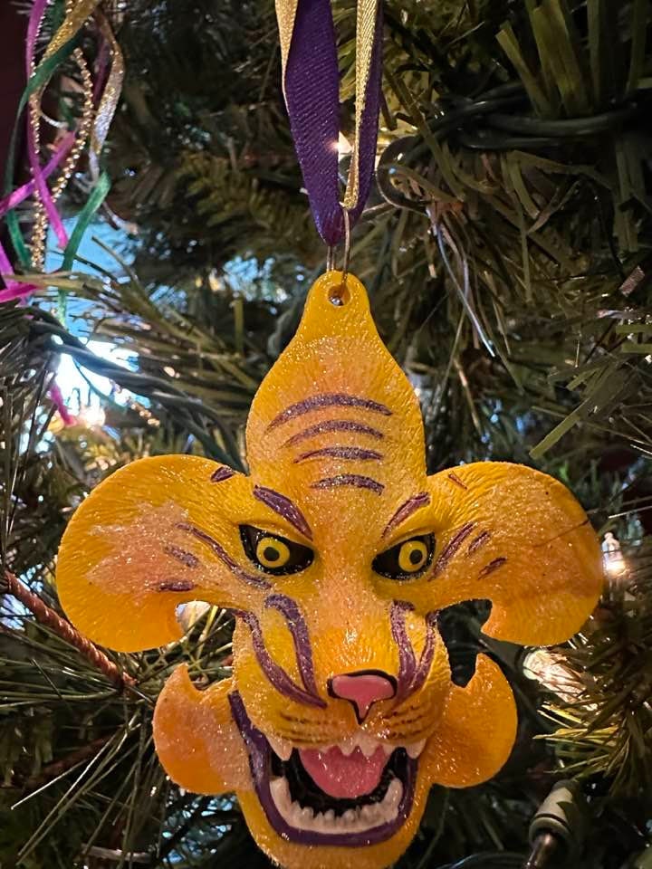 LSU Tigers FLEUR De LIS Christmas ornament Mardi Gras Tree Purple Gold Glitter gift party favor Louisiana souvenir baton rouge football