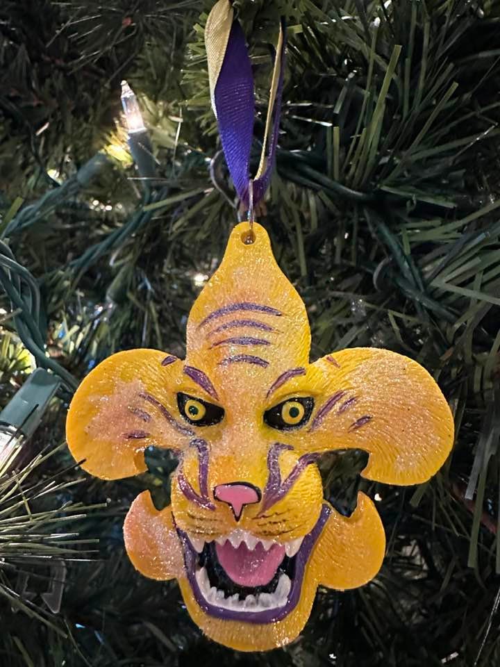 LSU Tigers FLEUR De LIS Christmas ornament Mardi Gras Tree Purple Gold Glitter gift party favor Louisiana souvenir baton rouge football